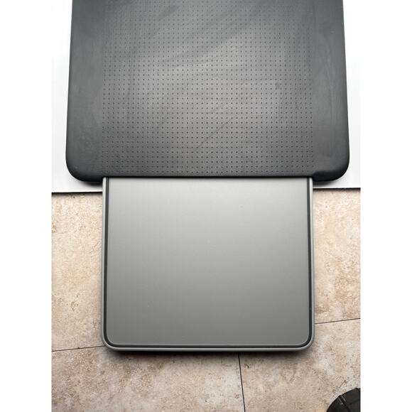 Logitech Portable Lapdesk N315 - Picture 4 of 4